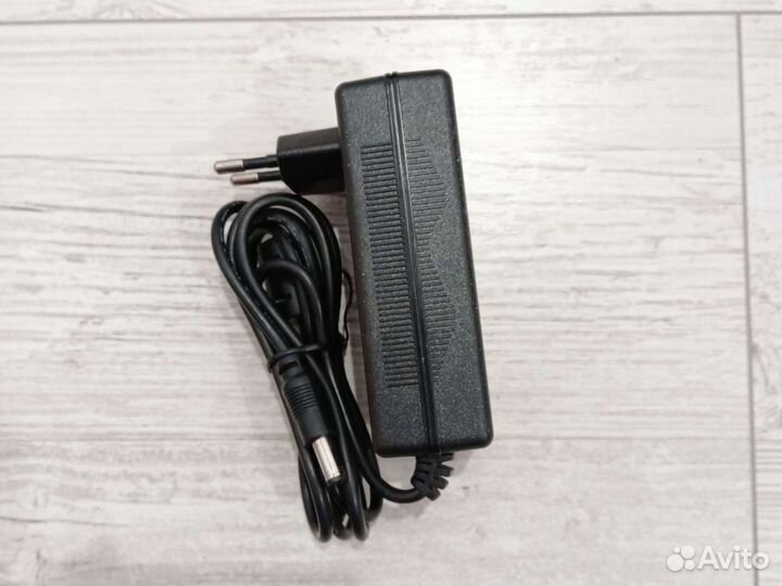 Адаптер блок питания 12v