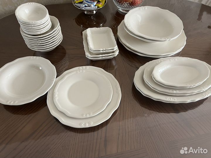 Столовый сервиз новый