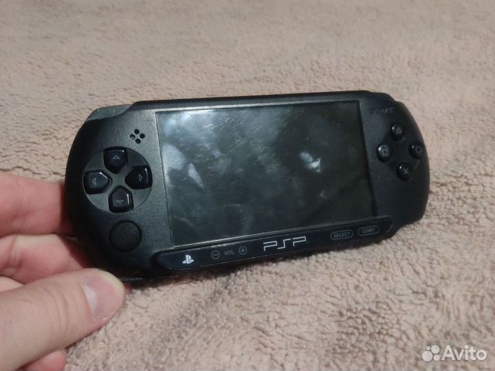 Sony PSP e 1003