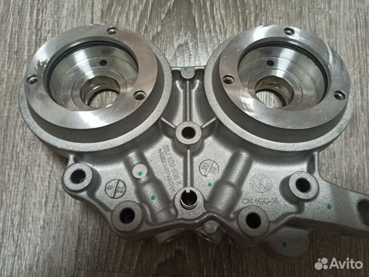 Опорный кронштейн распредвалов