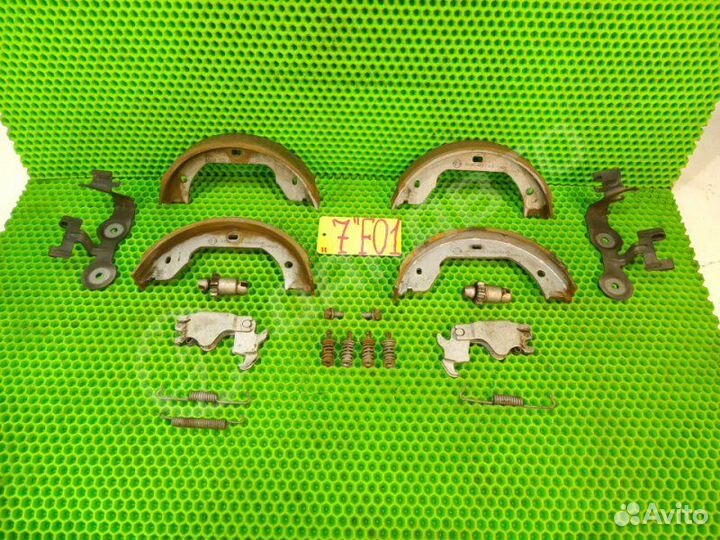 Тормозные колодки стояночного тормоза Bmw 7 F01