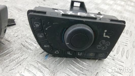 Блок управления печки и климат-контроля citroen C4
