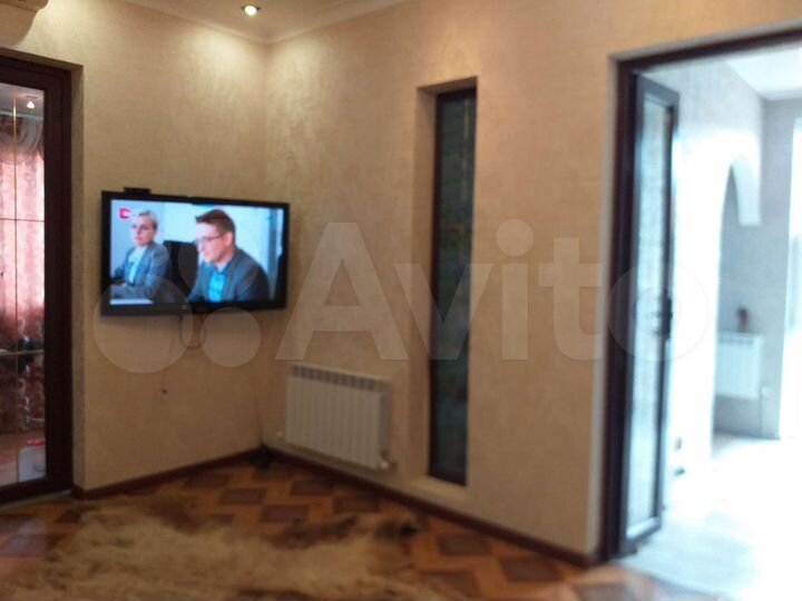 2-к. квартира, 80 м², 2/2 эт.