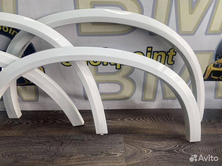 Расширители арок BMW G05 M-pack Alpinweiss 300