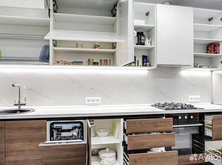 Скандинавский кухонный гарнитур на заказ