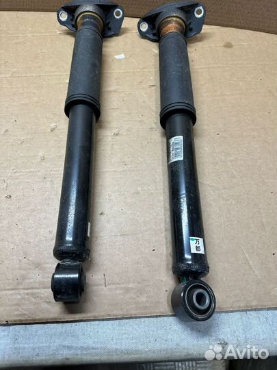 Амортизатор задний Chery Tiggo 8 PRO MAX