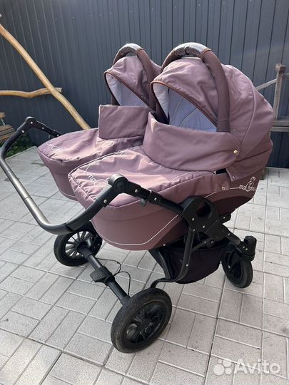 Коляска для двойни