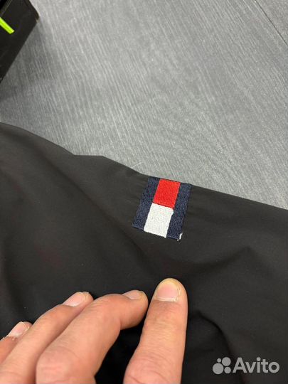 Весенняя куртка Tommy Hilfiger 4 цвета, 44-56