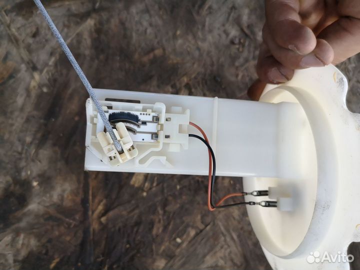 Датчик уровня топлива инфинити QX70 FX S51