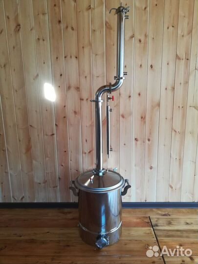 Колонна с отбором по жидкости в отводе