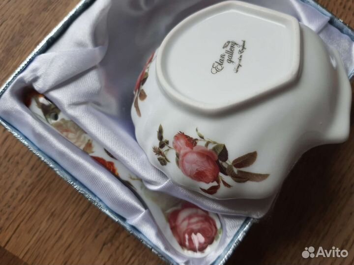 Тарелочка и ложка из фарфора