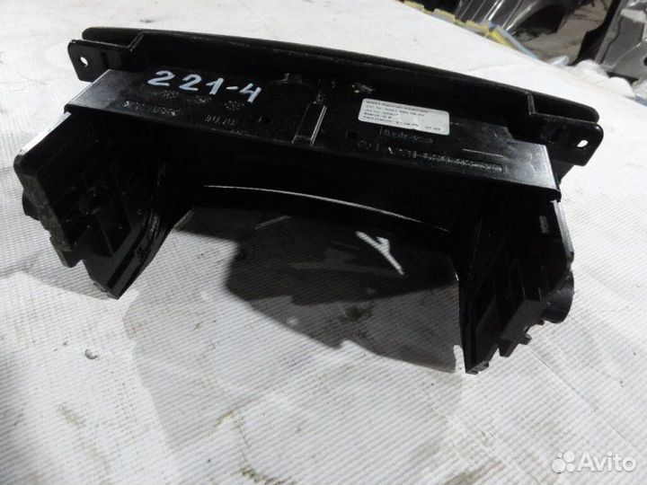 Бардачок в торпедо центральный Mercedes-Benz S