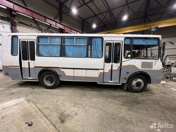 Оклейщик, оклейка авто в рекламу,оклейка фасадов