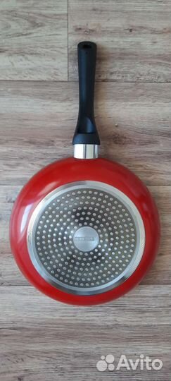 Новая сковорода