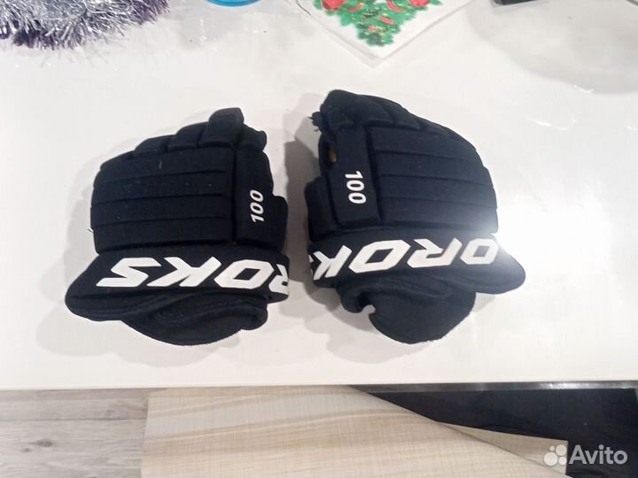 Краги хоккейные.Размер 9