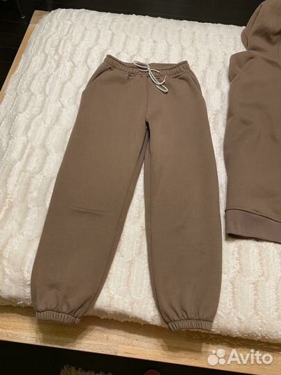 Спортивный костюм женский