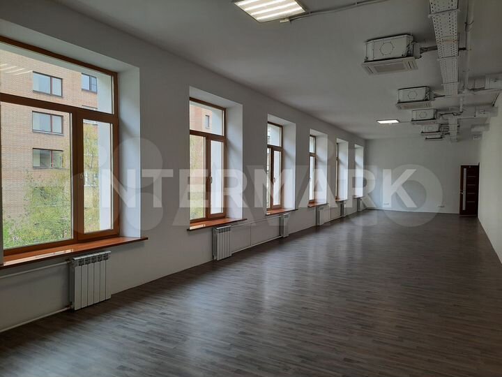 Продам здание, 3697.6 м²