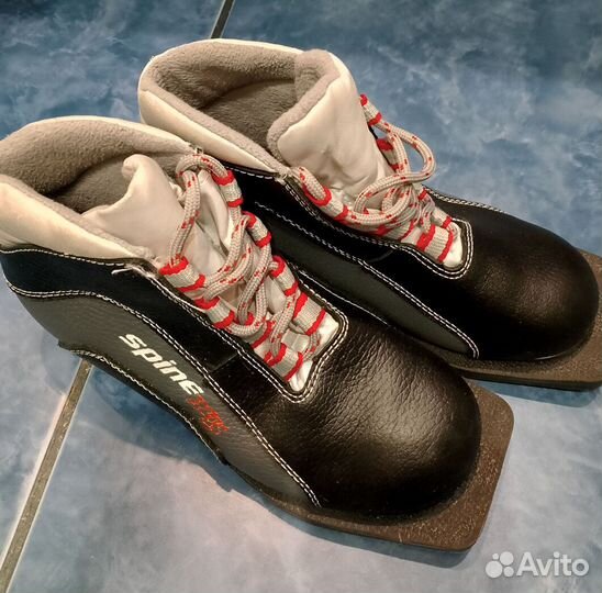 Лыжные ботинки 34 размер