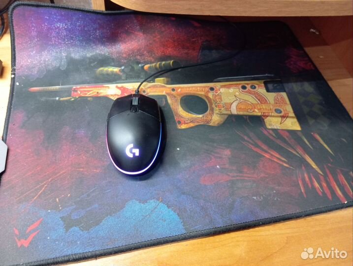 Игровой компьютер со всеми девайсами