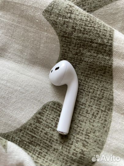 Airpods 2 наушник