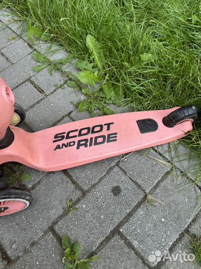 Самокат беговел scoot and ride