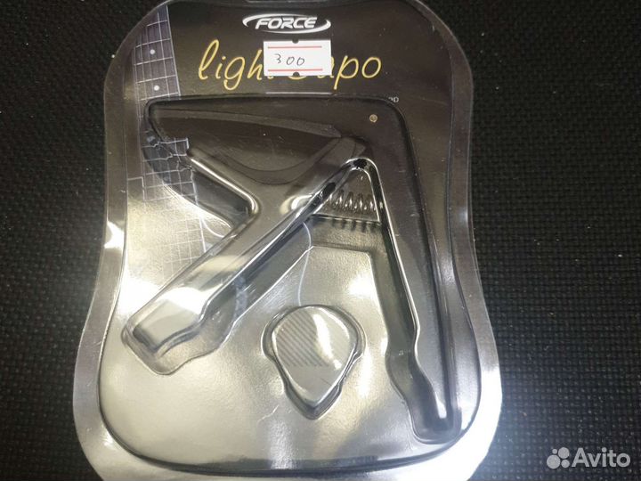 Каподастры в ассортименте