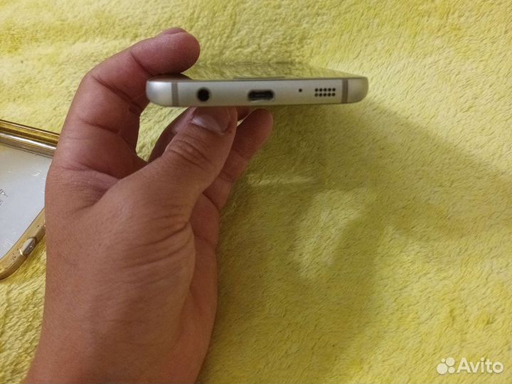 Телефон Samsung galaxy s7