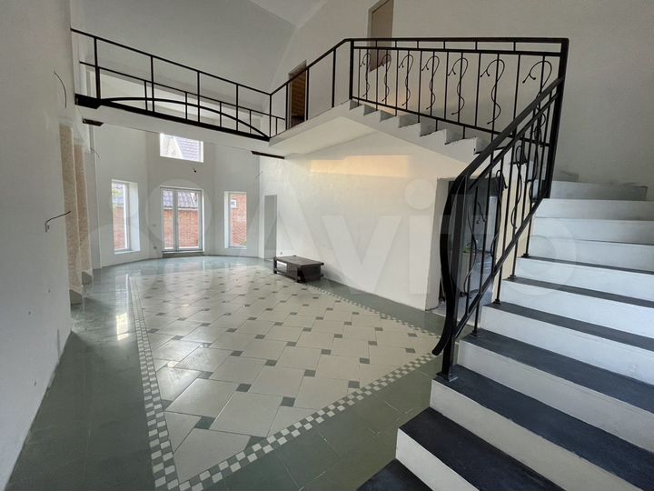 Дом 180 м² на участке 10 сот.