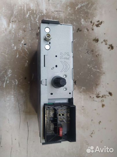 Штатная магнитола citroen C4 B7 2010-2015