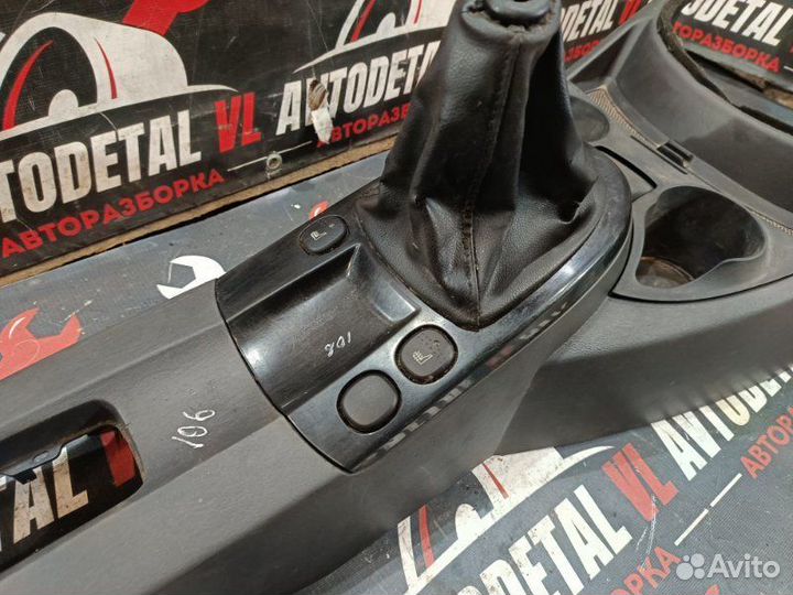 Консоль центральная Ford Focus 1 MK1 1.8L zetec-E