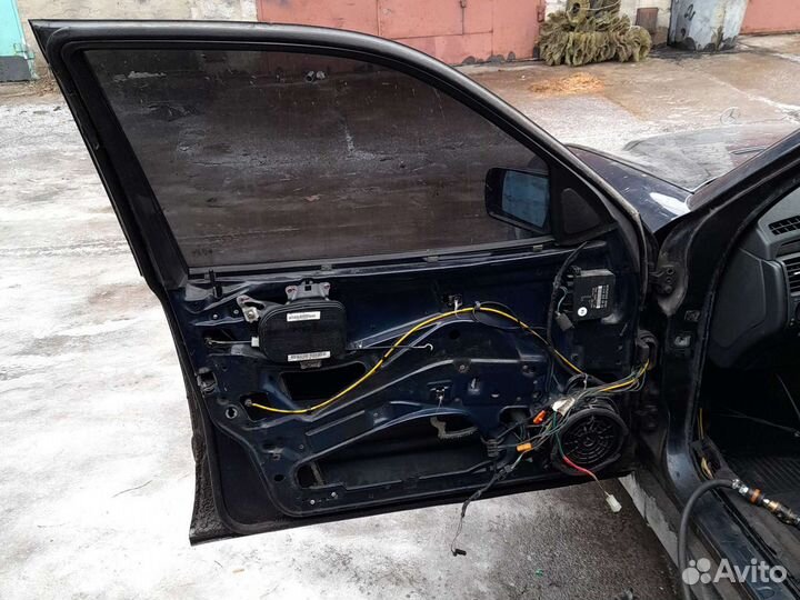 Передняя левая дверь мерседес 210 оригинал