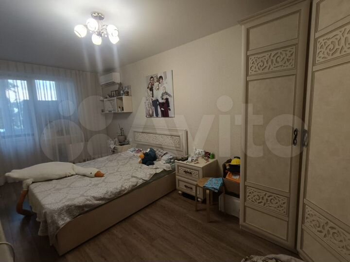 2-к. квартира, 66 м², 1/5 эт.