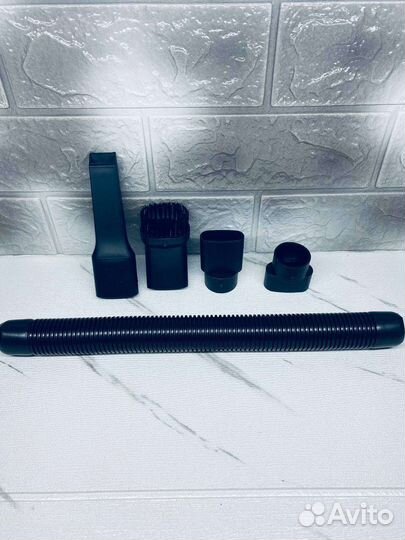 Автомобильный пылесос