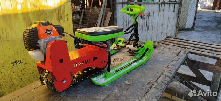 Снегокат с гусеницей