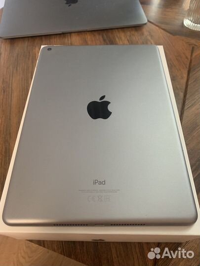 Планшет apple iPad 2019