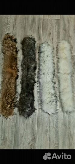 Натуральный мех- 2 шт и иск. -2 шт