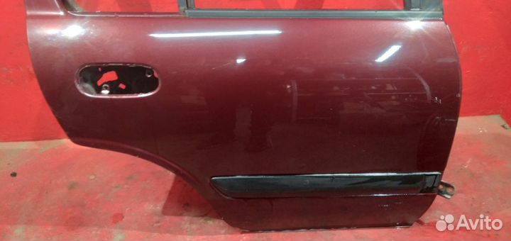 Ниссан Альмера n16 дверь задняя правая хетчбек