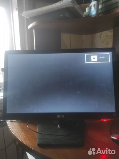 Монитор LG flatron E1942