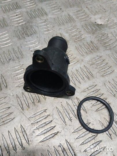 Корпус термостата Renault Logan 1 1.6 V16