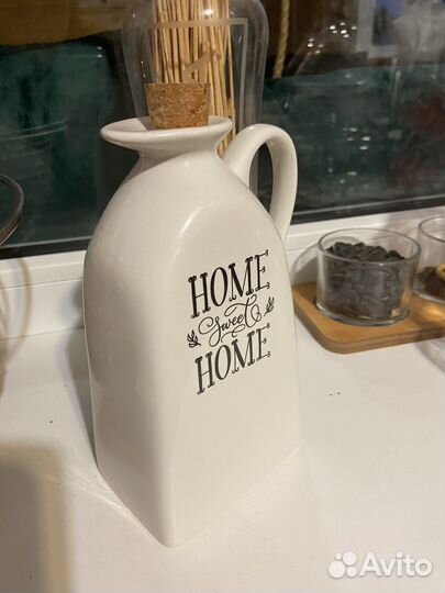 Кувшин молочник с пробкой