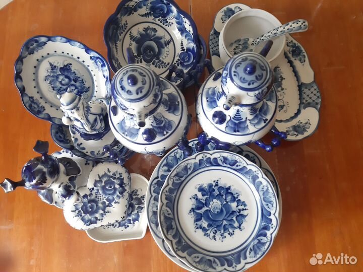 Набор столовой посуды новый