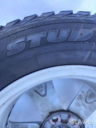 Yokohama 104ZR 225/65 R17