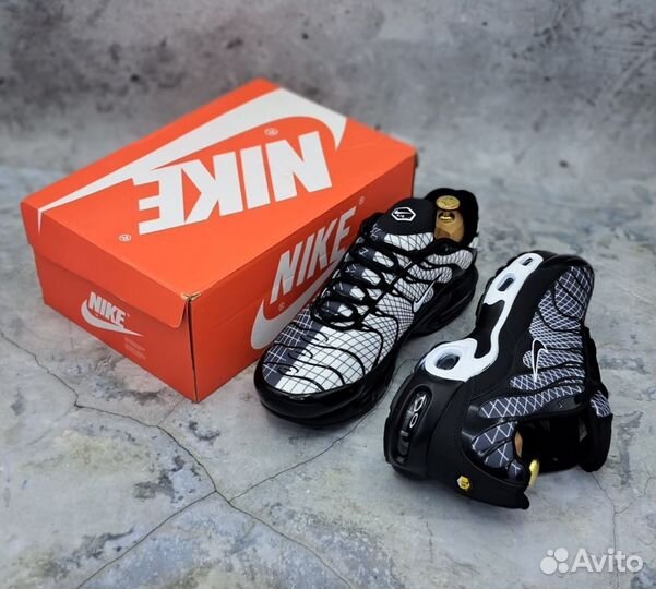 Кроссовки nike air max tn plus