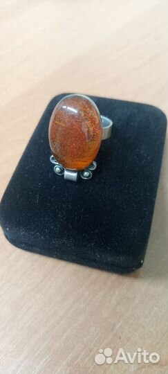 Перстень серебро янтарь