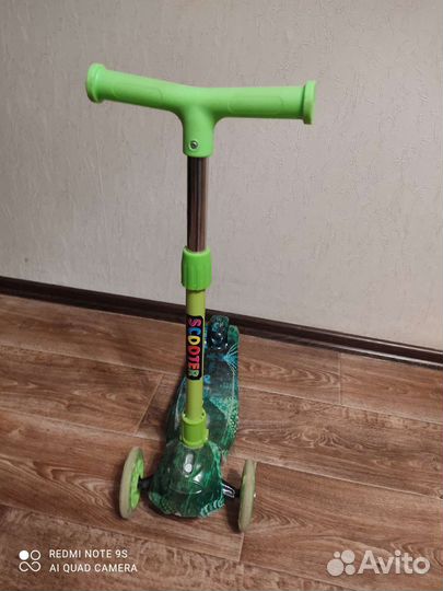 Самокат детский трехколесный