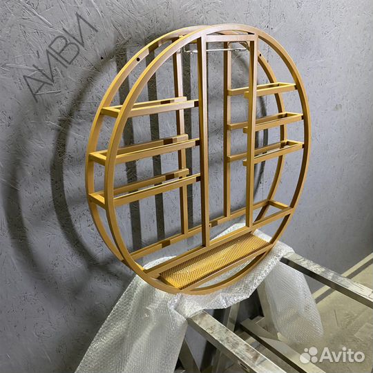 Золотая винная полка настенная