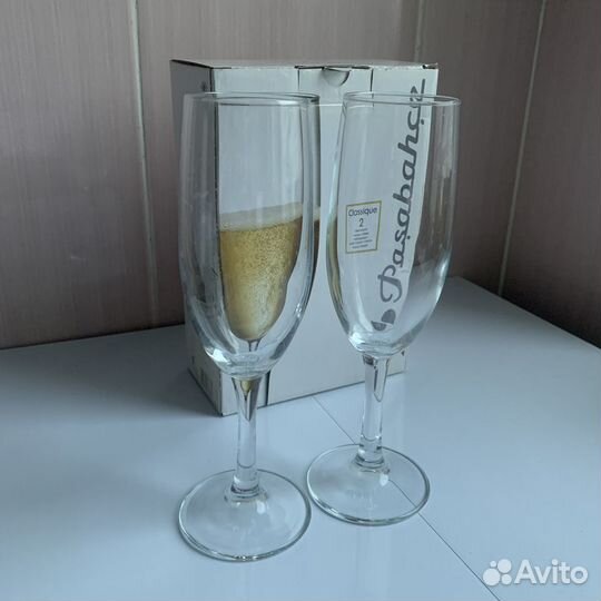Бокалы для шампанского