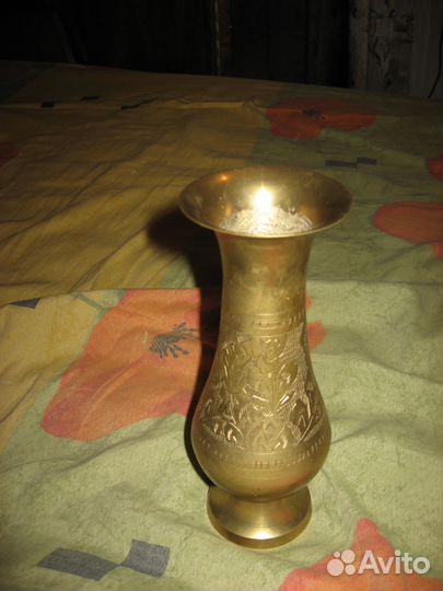 Индийская бронзовая ваза ручной работы