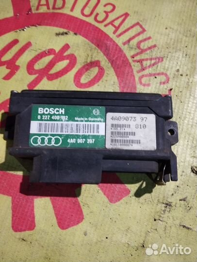 Блок управления зажиганием Audi 100