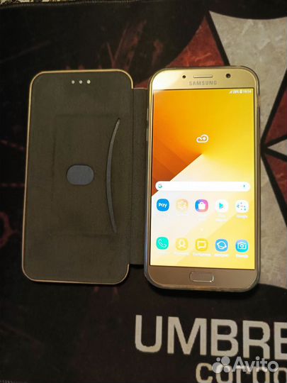 Смартфон Samsung Galaxy A7 2017